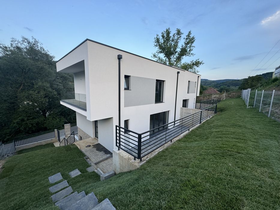 Casa de vanzare direct de la dezvoltator
