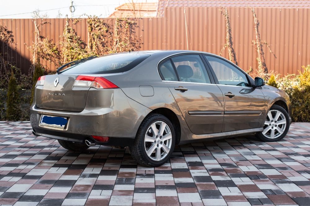 Renault Laguna 3, 2008, 2.0