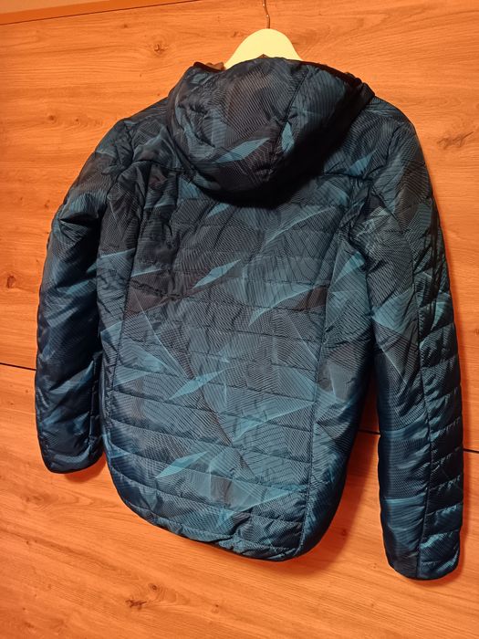 Яке за момче тип ветровка