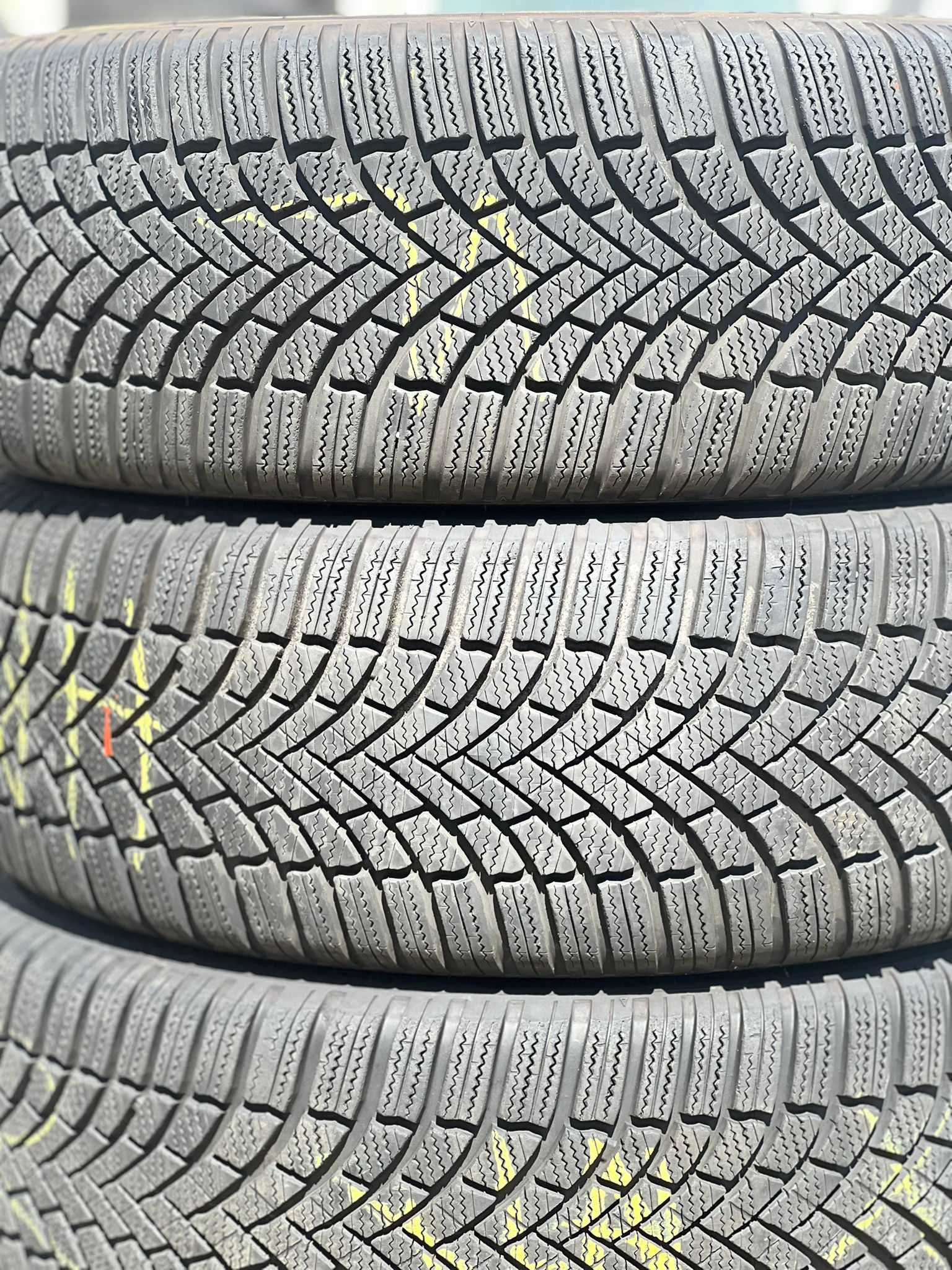 Зимни гуми 235 45 18 Bridgestone Blizzak LM005 DOT 2121 грайфер 7мм