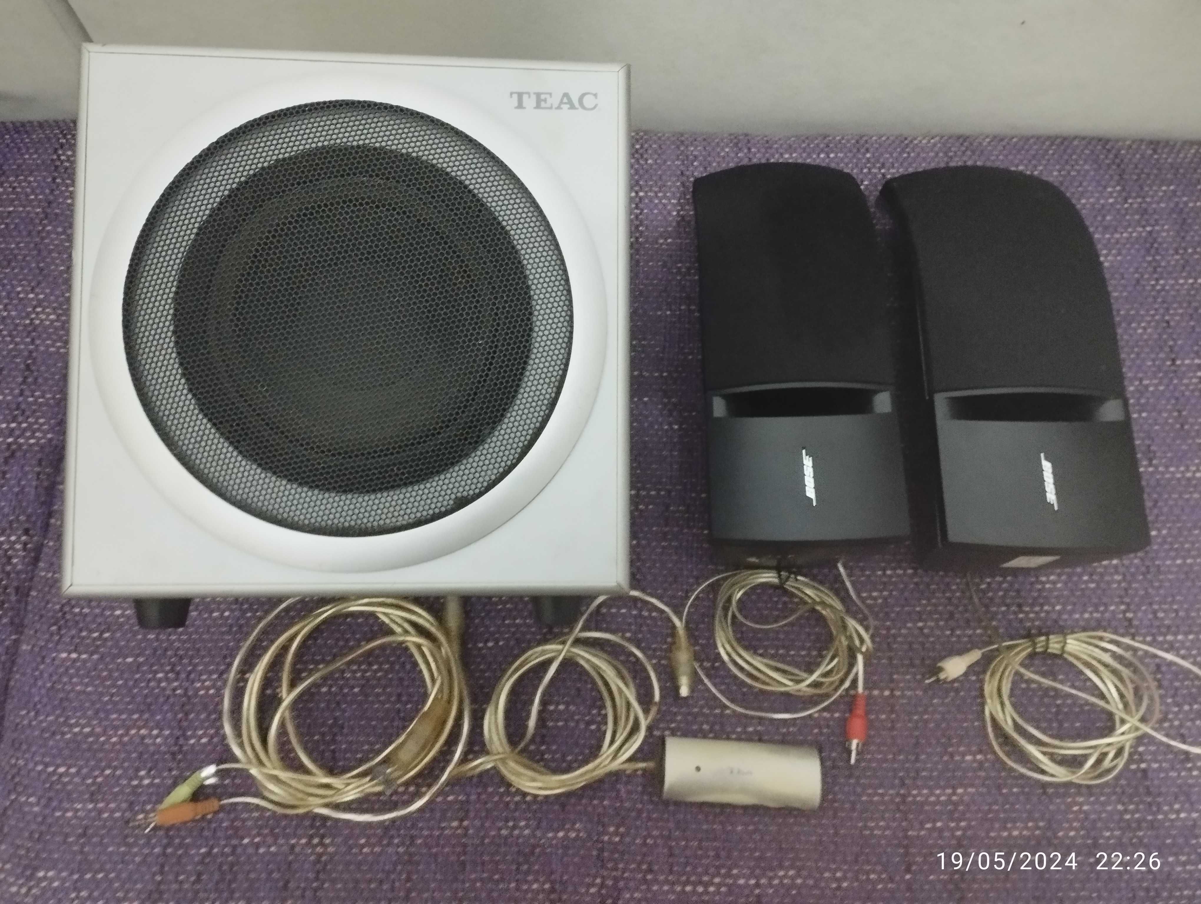 Subwoofer TEAC + Speakers BOSE 350 lei