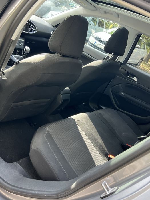 Vand Peugeout 308/an 2014/1,6 diesel 120cp