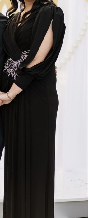 Vând rochita de ocazie