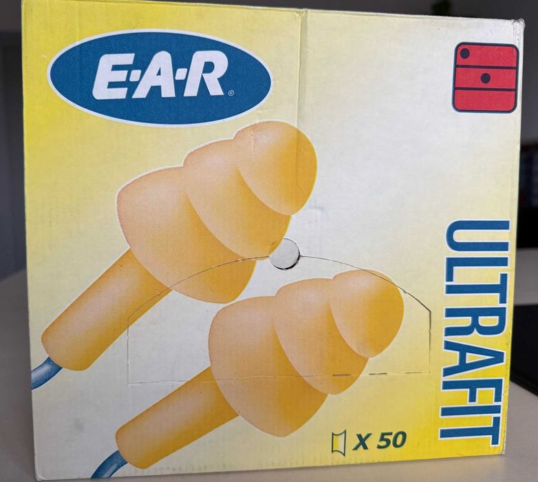 Antifoane interne 3M Ear Ultrafit cu snur de legatura