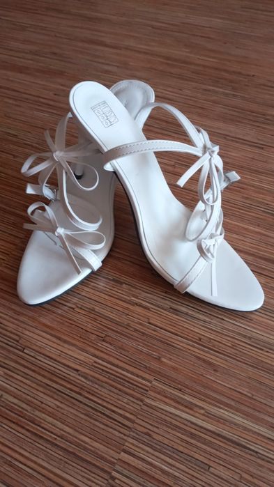 СРОЧНО! Продам туфли женские