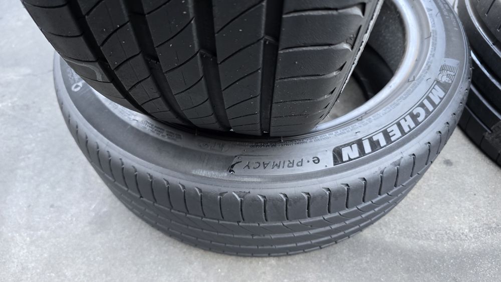 2 anvelope vară Michelin 235/45/18 dot 2023
