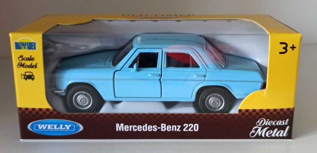 Macheta Mercedes 220 W115 1972 bleu - Welly 1/36