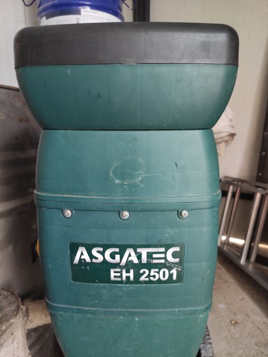 Tocător pentru crengi.