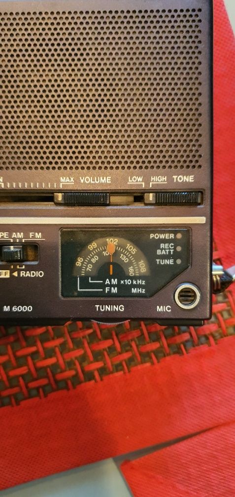 Sanyo M6000 много рядък