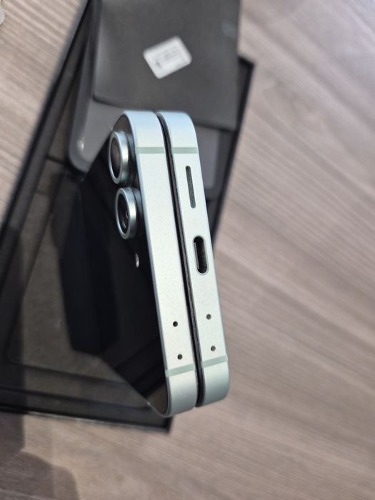 Samsung Z flip 6 512 GB in Garanție