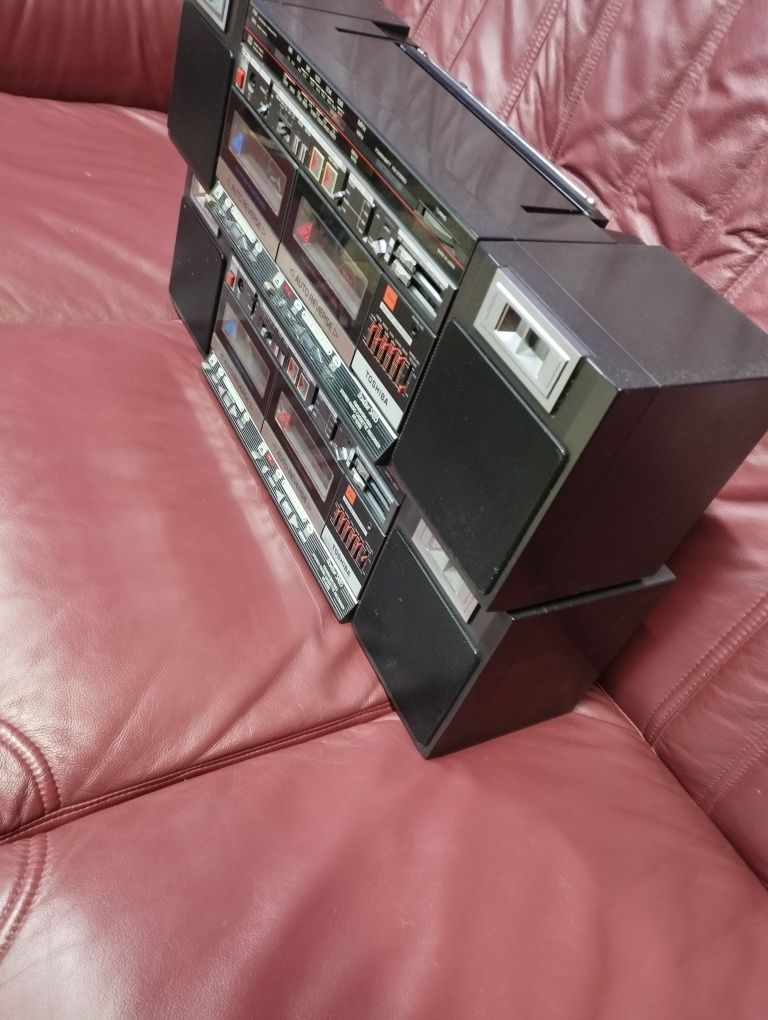 Toshiba BomBeat SX 85 , в отличном состоянии