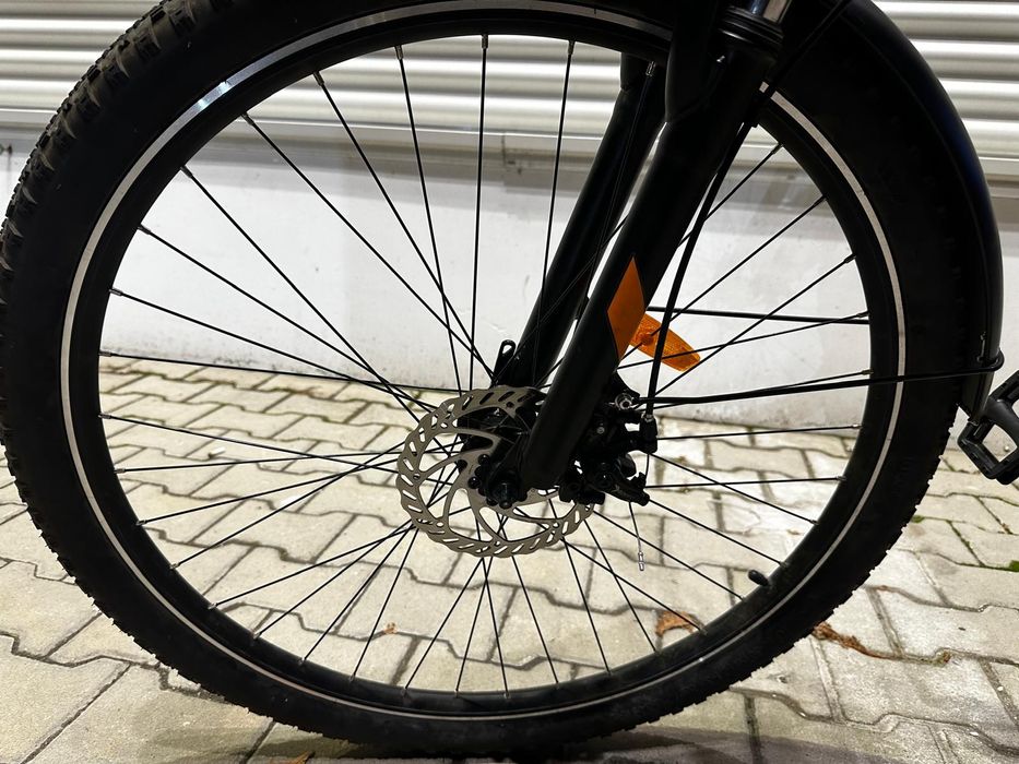 Bicicletă electrică de oraș de la marca HITWAY.