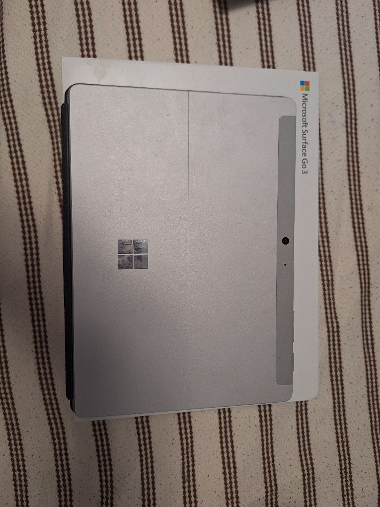 2в1 лаптоп таблет Microsoft Surface Go 3 64GB Touch Screen 10.5"