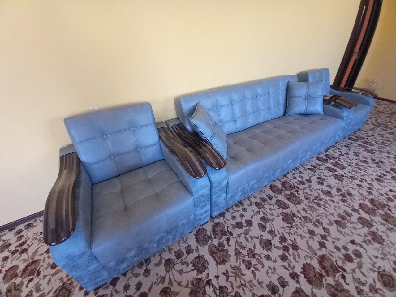 Divan kreslo 5mln
