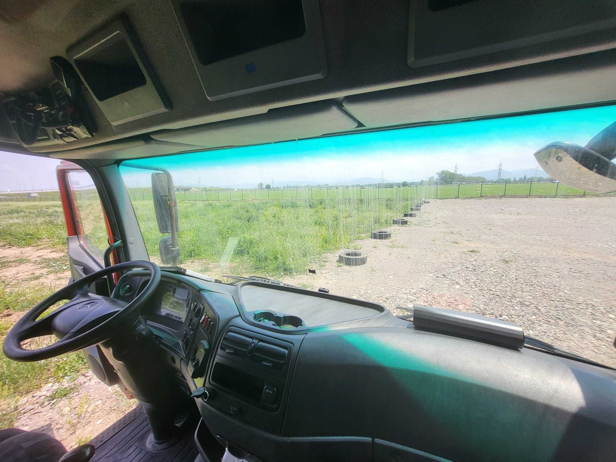 De vanzare camioneta prelata Mercedes Atego 7.5T