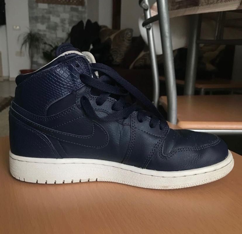 Jordan 1 Retro High GS Midnight Navy