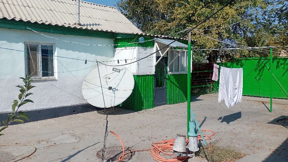 Срочно продам мини 4х комнатный дом из жженного кирпича