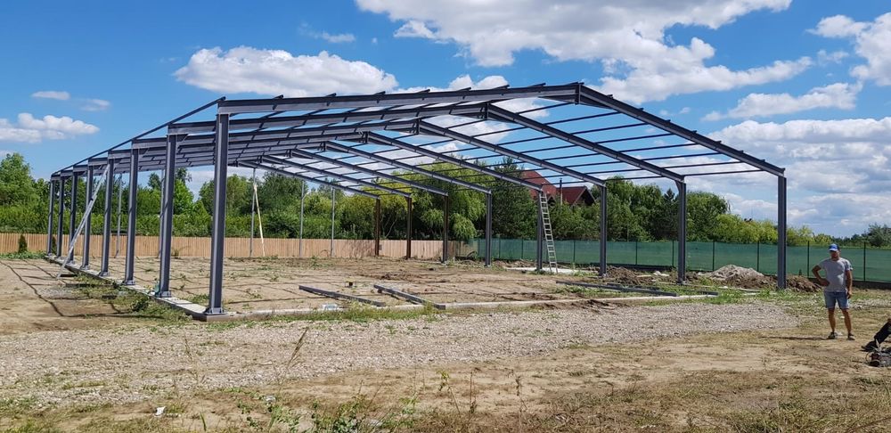 Vand structura metalica 20x30x4H ideală pentru sala de evenimente
