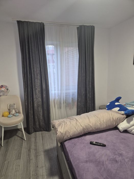 Vând apartament 3 camere