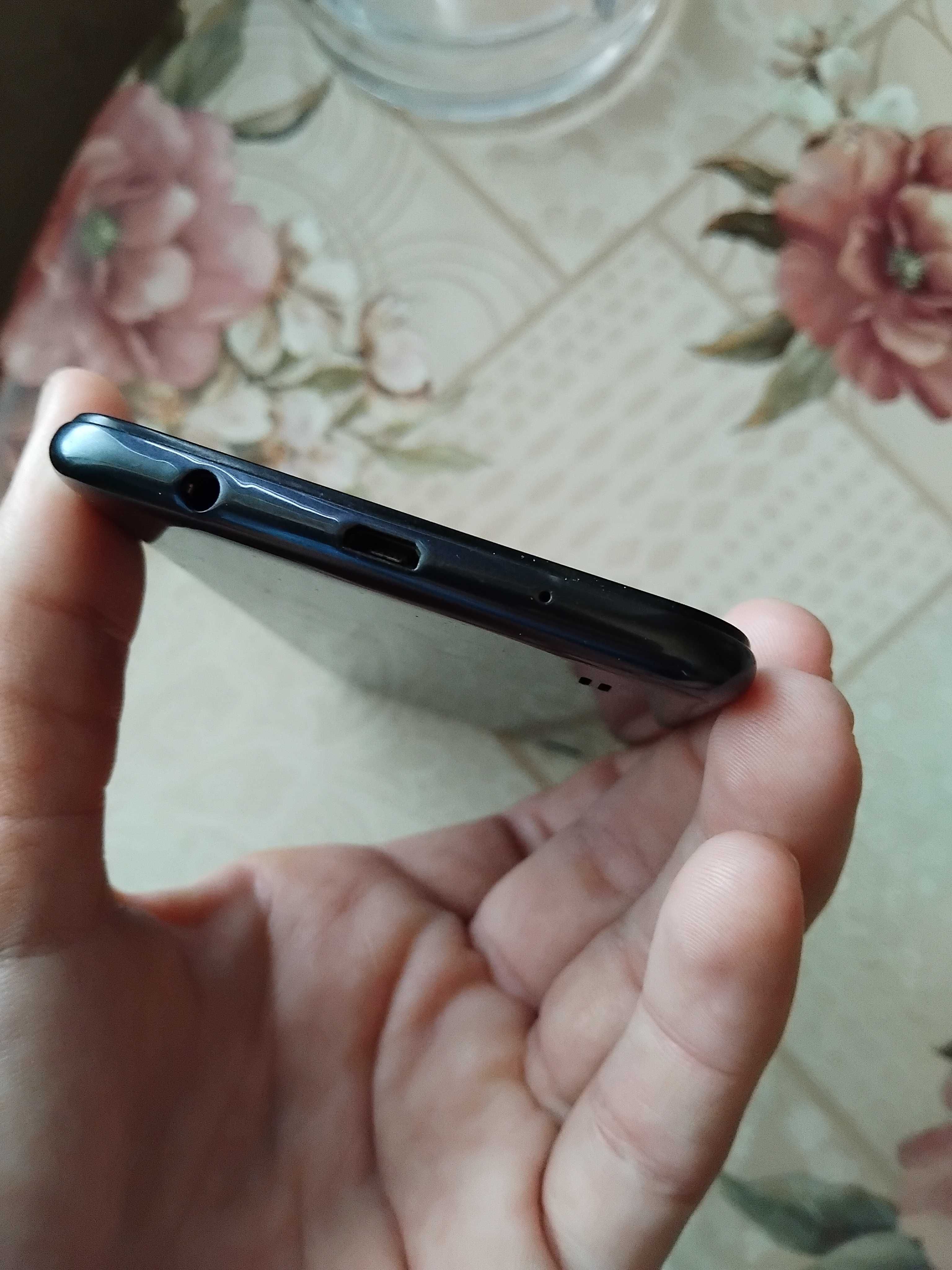 Перфектен Samsung A10