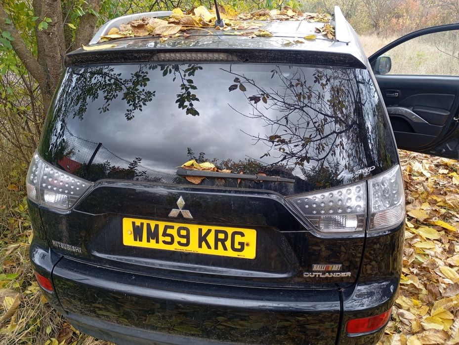 Vind sau dezmembrez Mitsubishi outlander  2.0 tdi