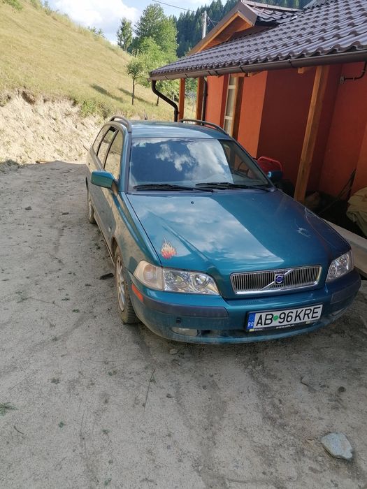 Vând volvo v40 1.9 disel