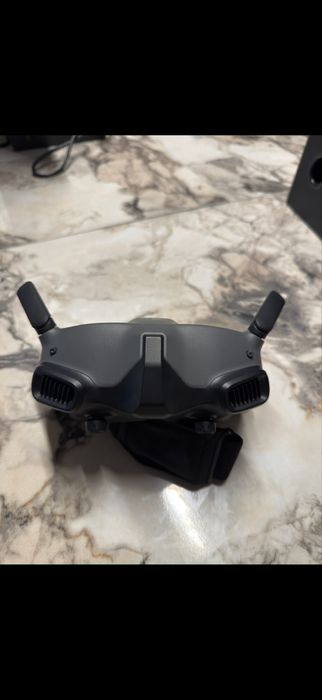 DJI Avata 2 cu RC Motion 2 si Goggles 2 si 1 acumulator