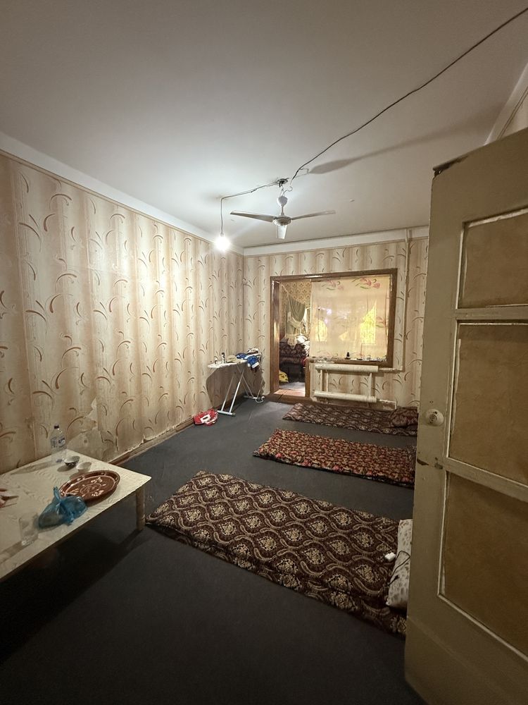 Срочно продаётся квартира Мирабадский р-н Куйлюк 4 2/1/4 62м2