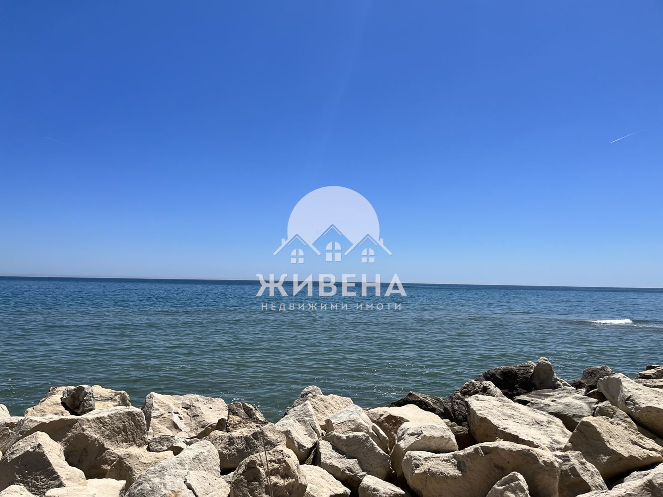 Продавам 3 парцела с площ 12223 кв.м, в гр. Бяла, обл. Варна