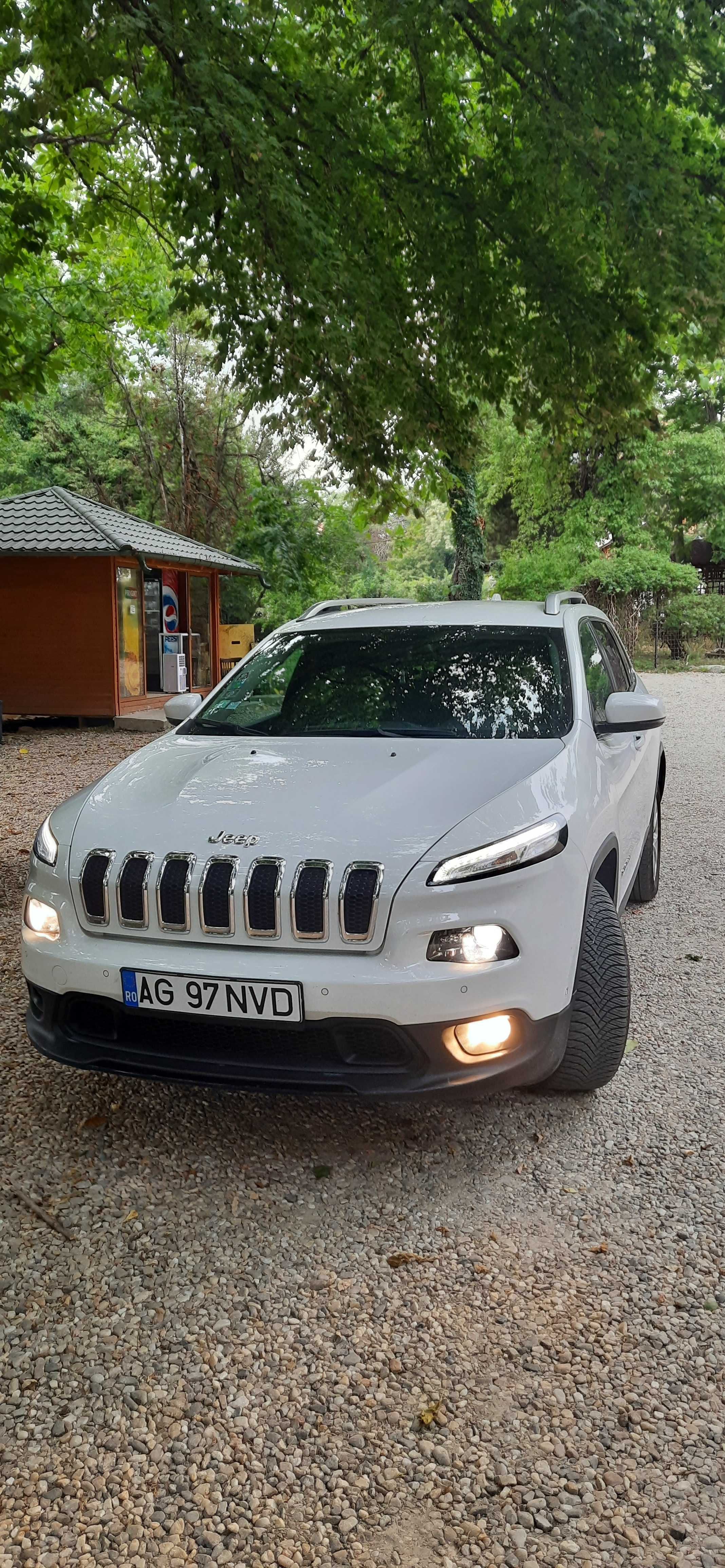 Jeep cherokee longitude