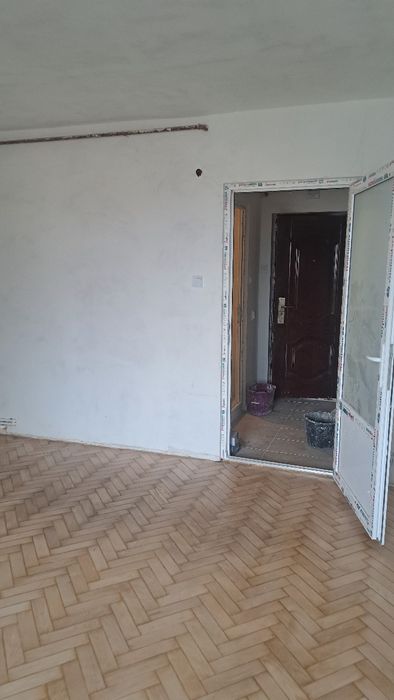Închiriez sau vand Apartament 1 camera Turda micro2 in spate  materna