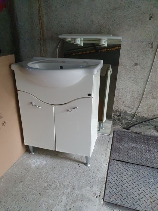 Lavoar / chiuveta si oglinda utilizate