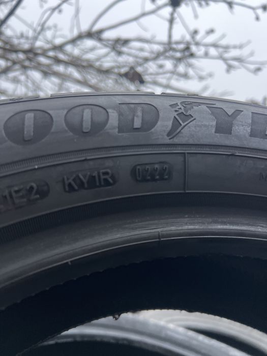 215 55 18 Goodyear Ultra Grip Performance+ /Vulcanizare Non Stop