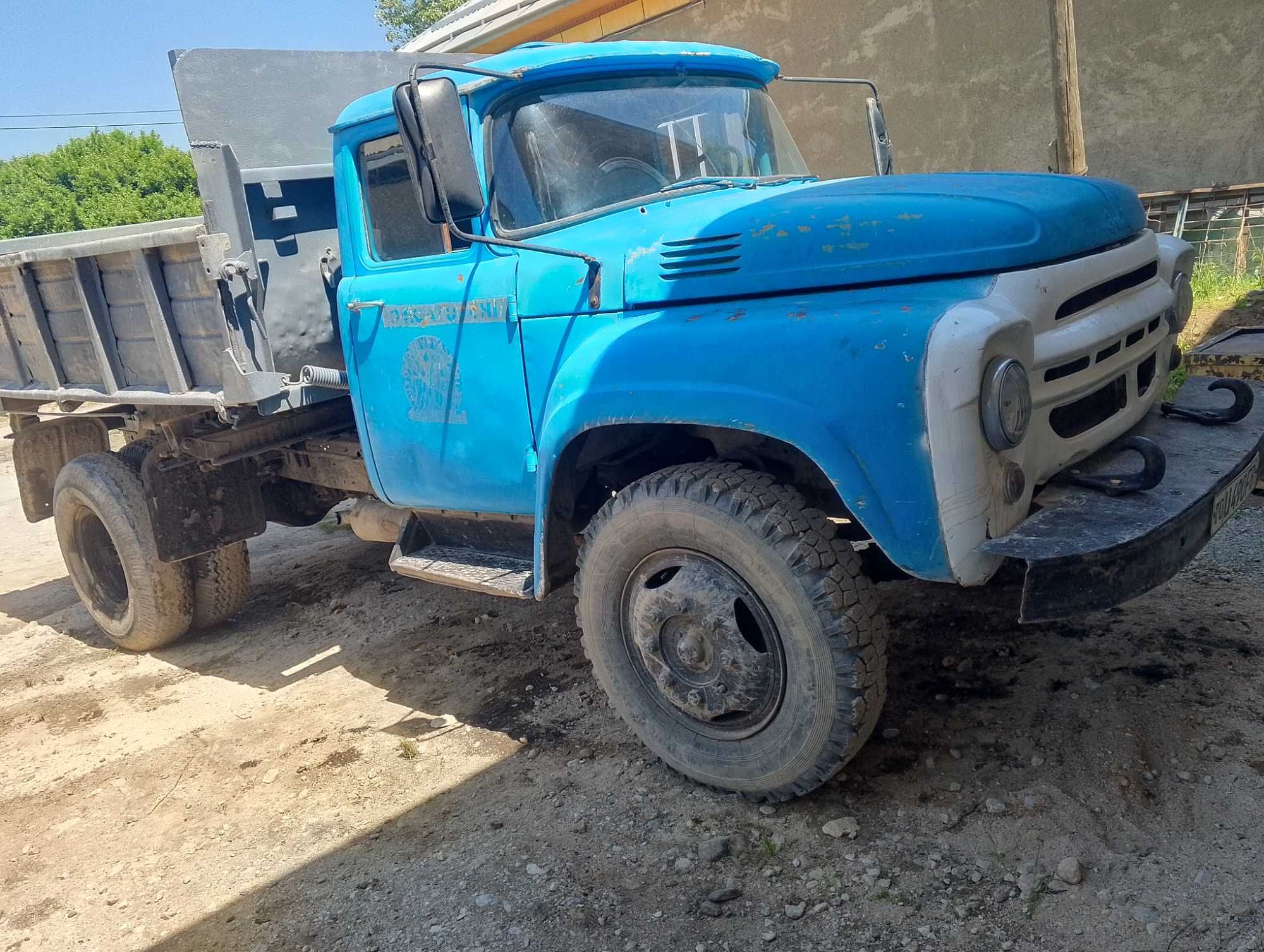Zil 130 samasval salarka 3 tomonga ogʻdaradi