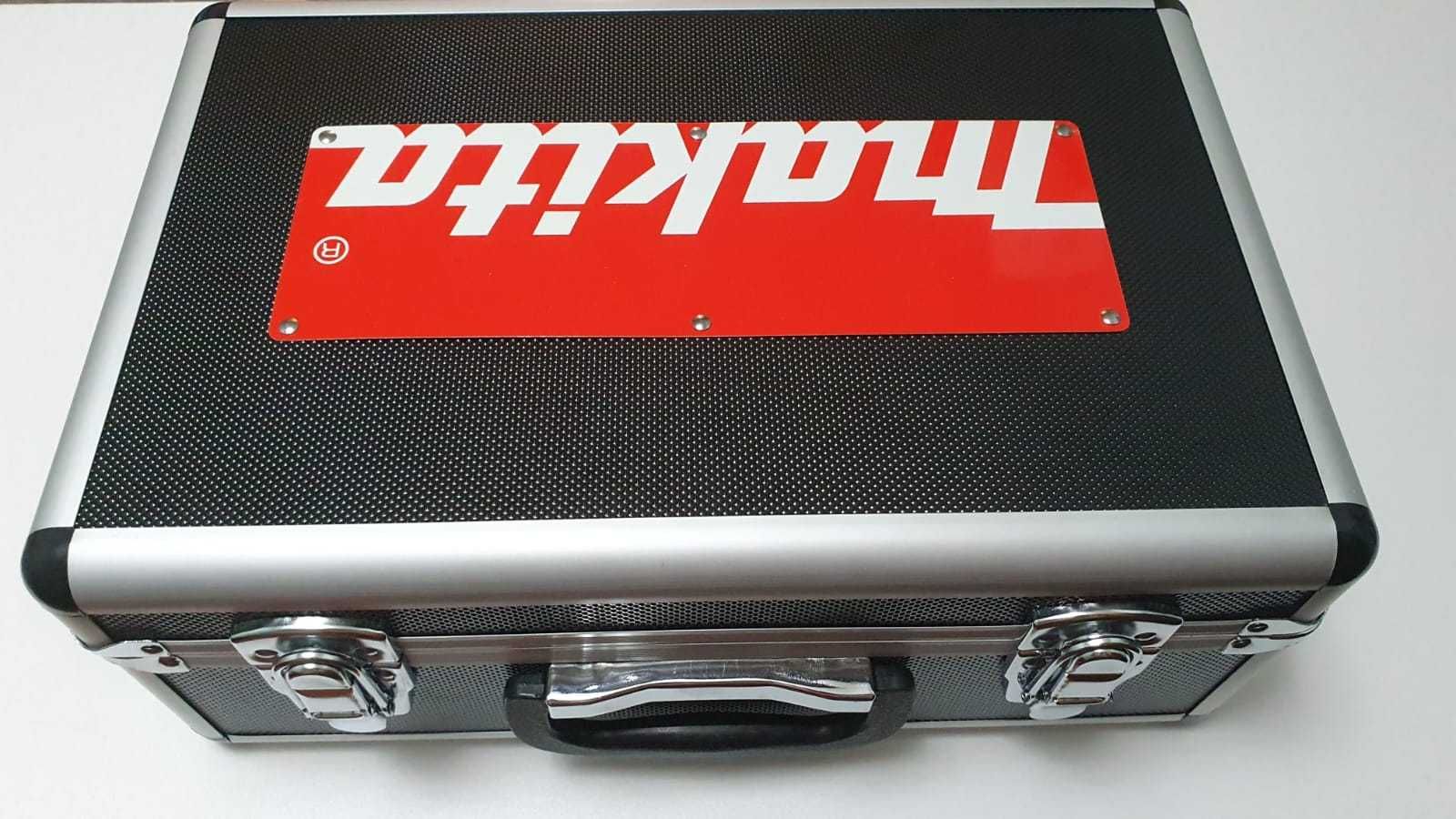 Аккумуляторный ударный бесщеточный шуруповерт DTD172Z