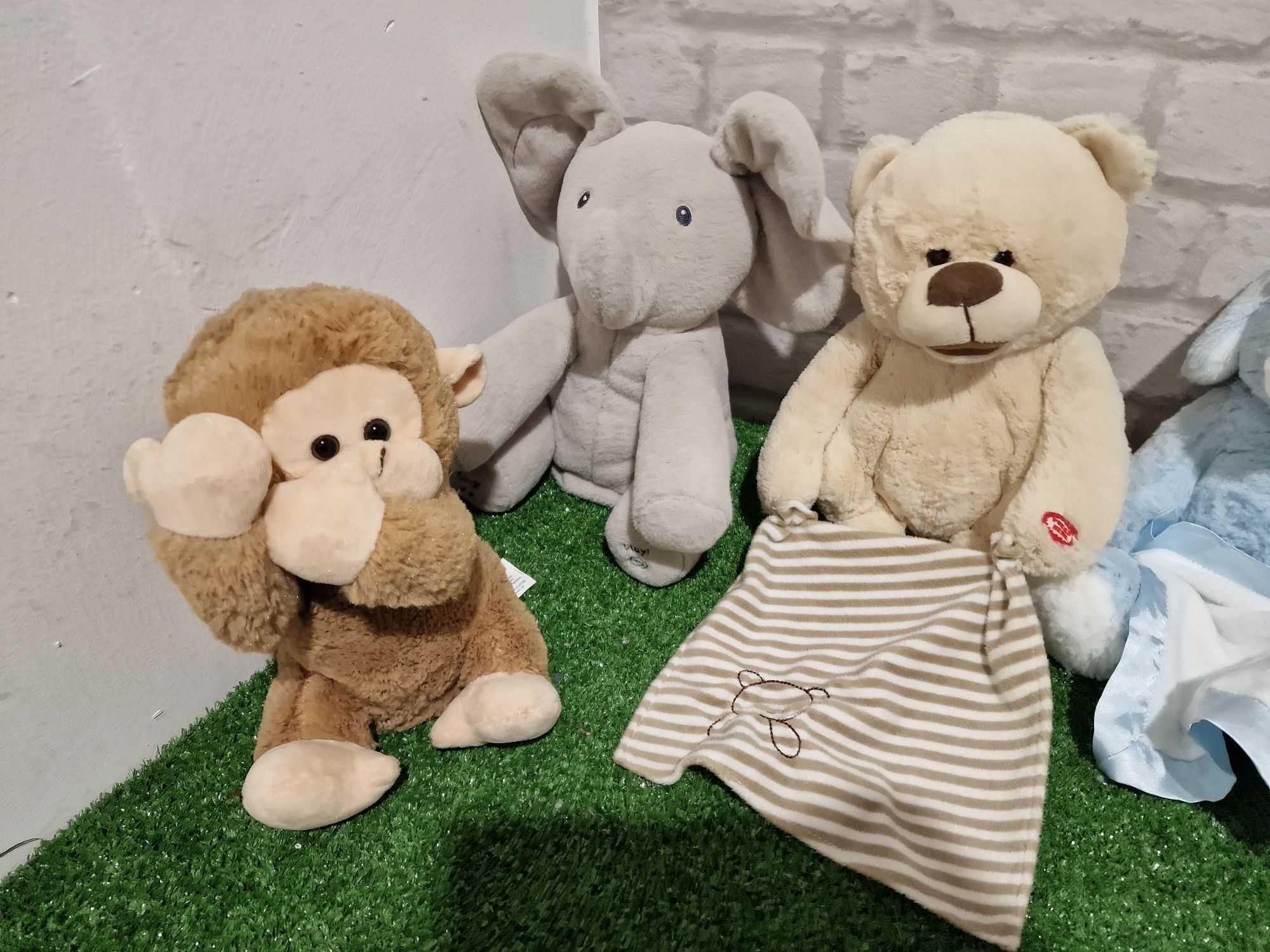 Интерактивни играчки Peekaboo Пикабу
