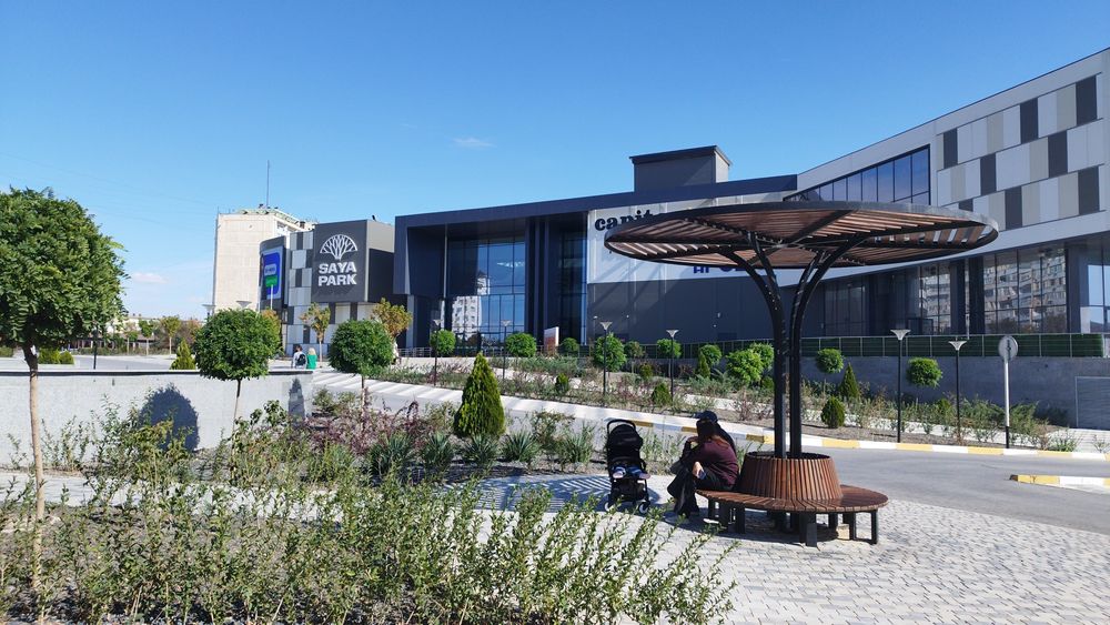 Сдается в аренду ПОСУТОЧНО 4ех комн квартира 10мкр 11дом