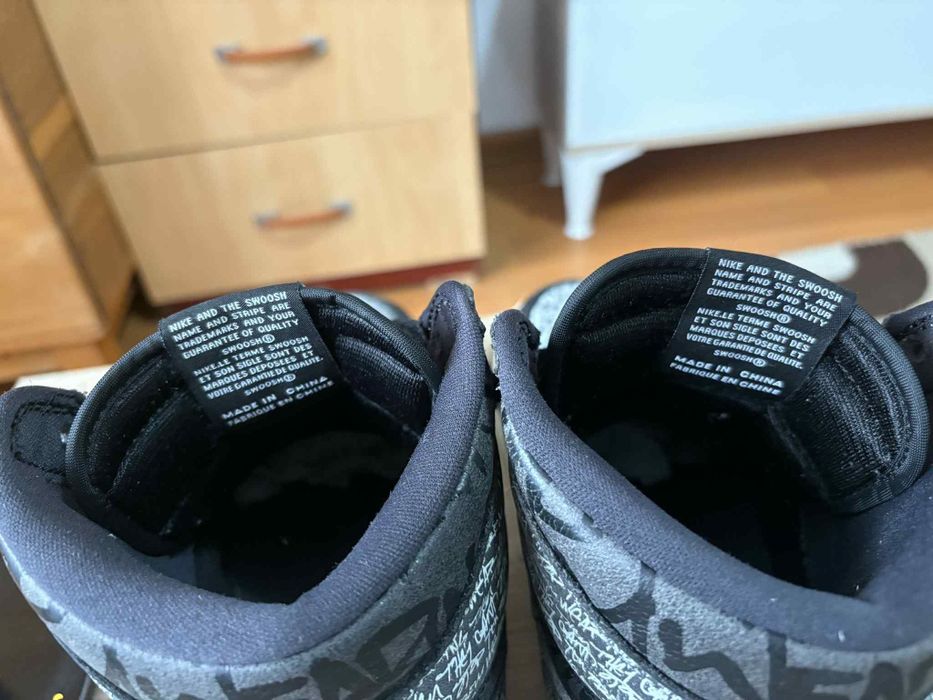 Jordan 1 rebellionaire 40,5