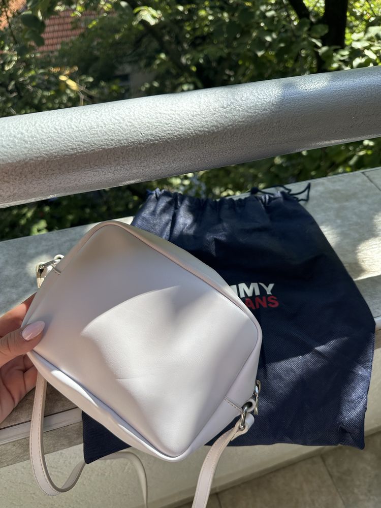 Дамска чанта Tommy Jeans