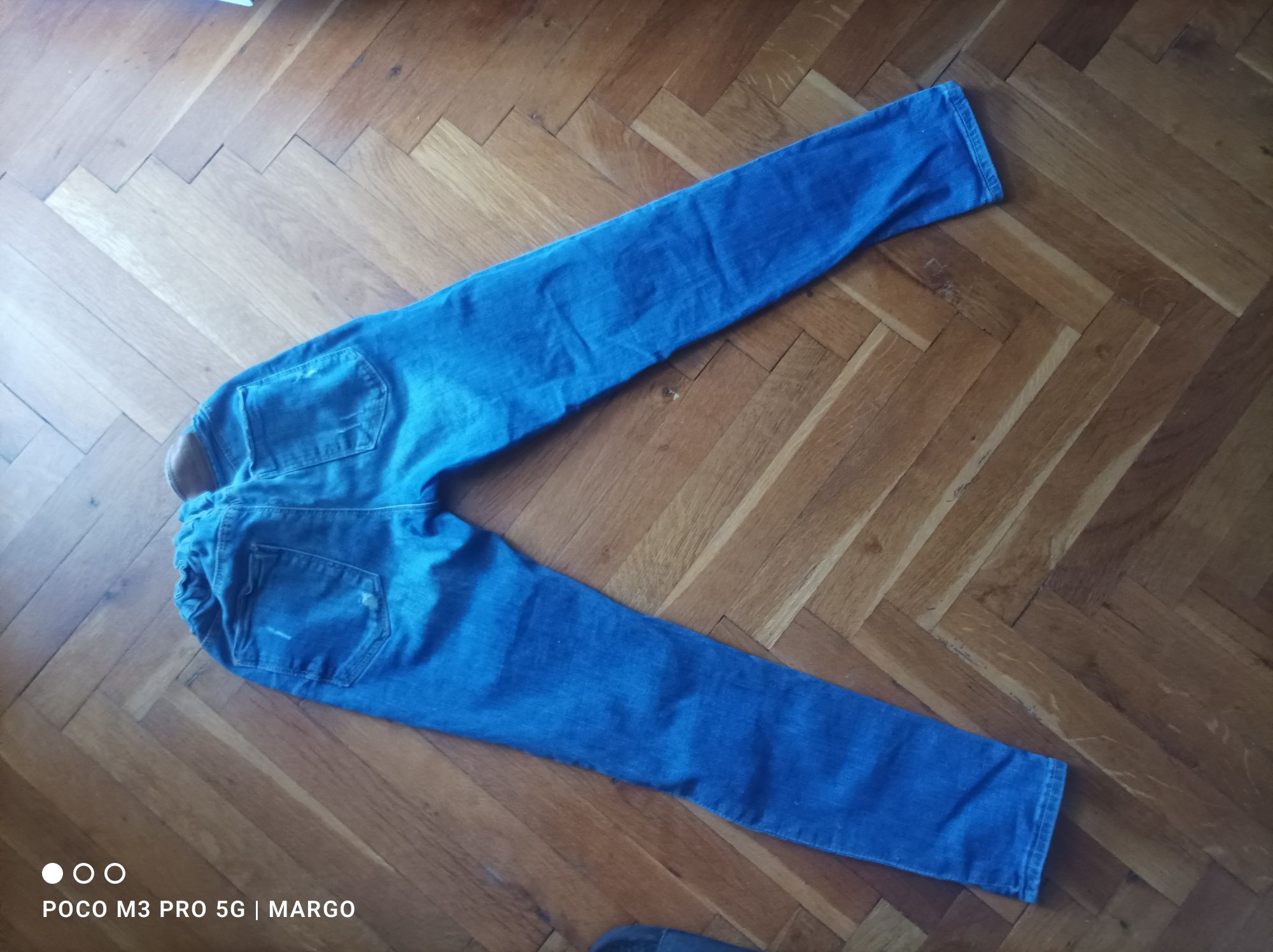 Дънки ,на  zara  140 и 152