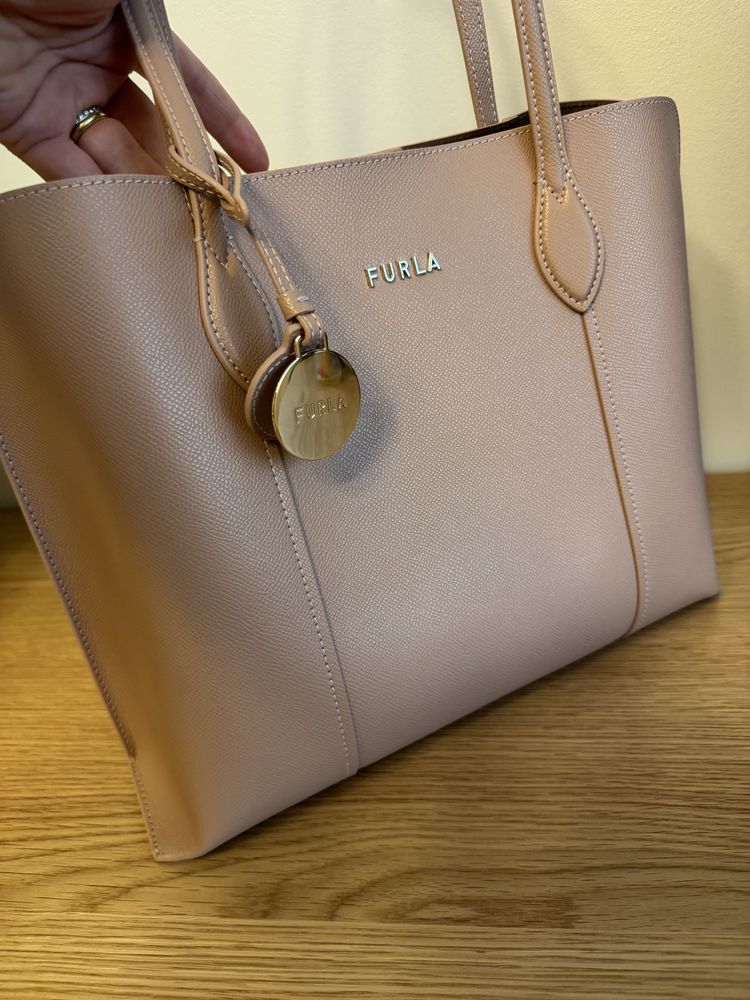 Geanta Furla noua