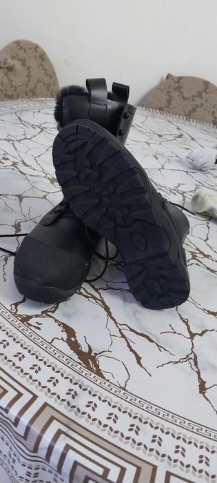 Продам берцы новые