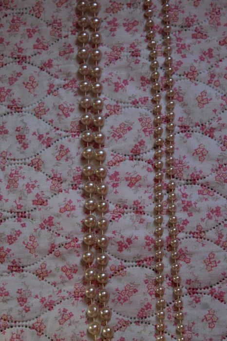 Два броя елегантни гердани имитация на перли дълги