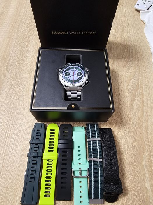 Smartwatch Huawei Watch Ultimate Titanium Green în garanție