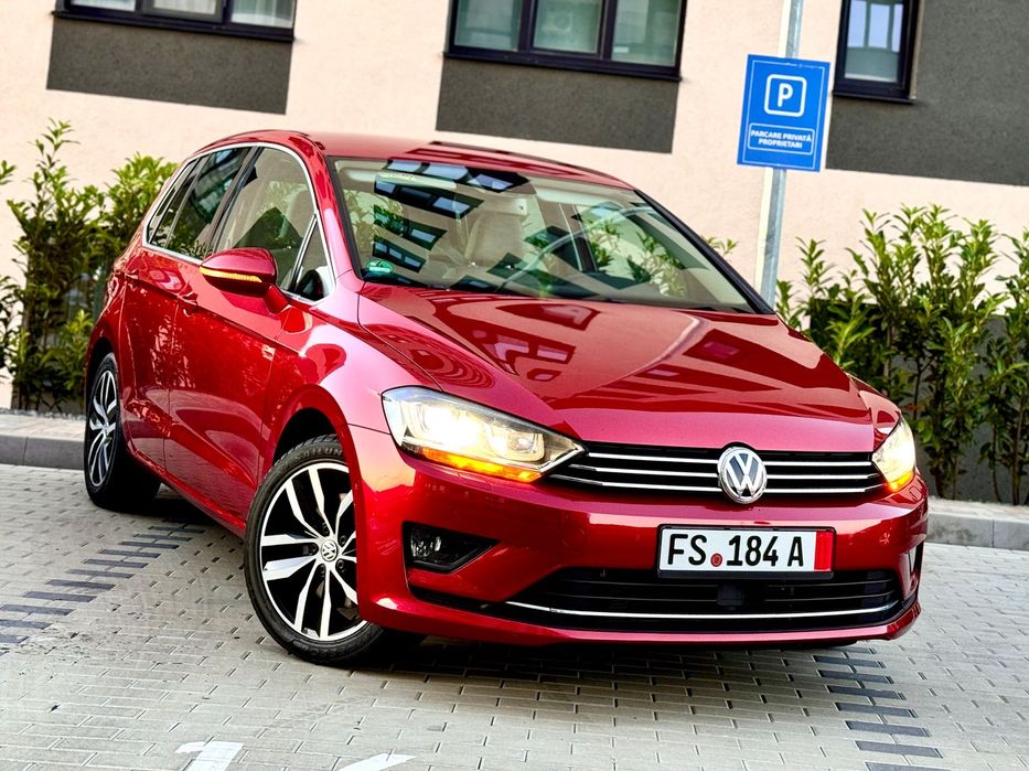 Volkswagen Golf Sportsvan Automata Dsg//Euro 6//Distronic//Bi-xenon//Alcantara//Moduri de condus