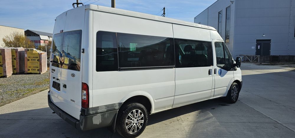 Ford Transit 2009  transport persoane 8+1 plus rampă handicap