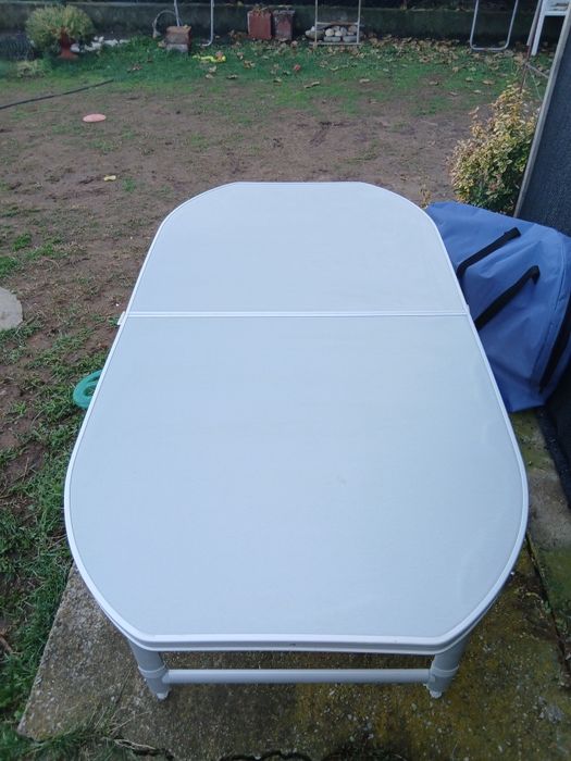 Продавам маса за къмпинг