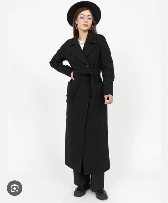 Черное пальто зима