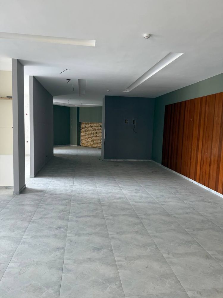 Центр Ц2 Новостройка Real House Коммерческое помещение, 376м2. 1 Линия