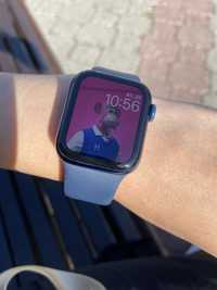 Часы Apple Watch Series 6